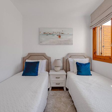אוריהואלה Cb Living - 2 Bedroom Beach Condo, Playa Flamenca מראה חיצוני תמונה